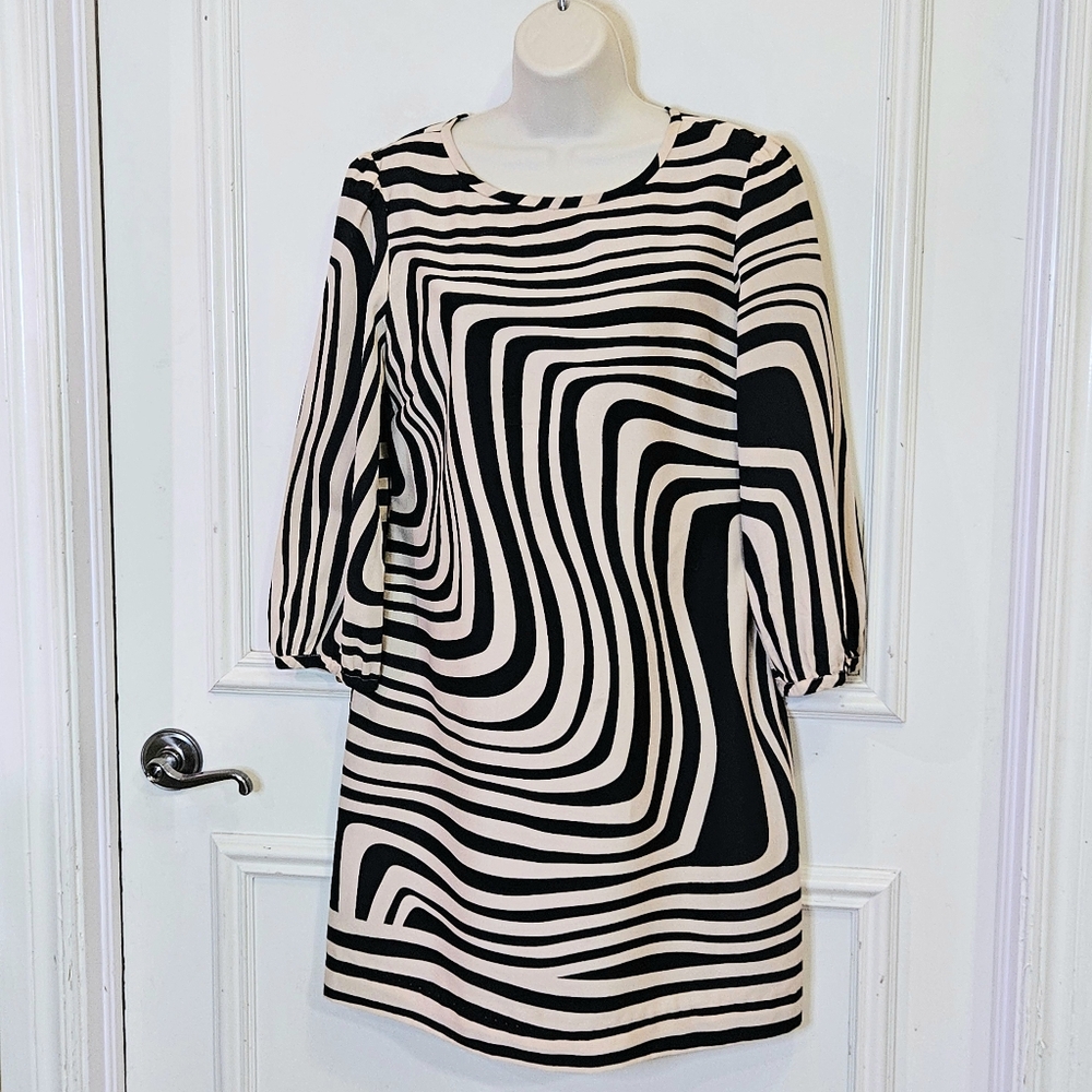 TAHARI Arthur S. Levine Black and Tan Abstract Striped Shift Dress,Size 10